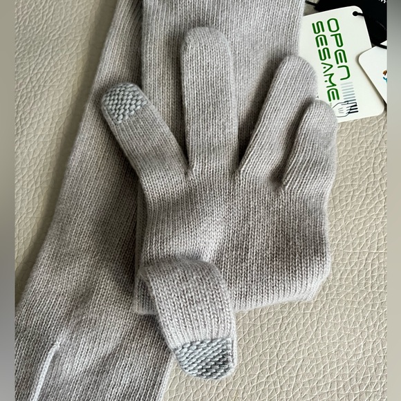NWT - Club Monaco Portolano Long Tech Glove (Wool Blended) - Picture 2 of 3